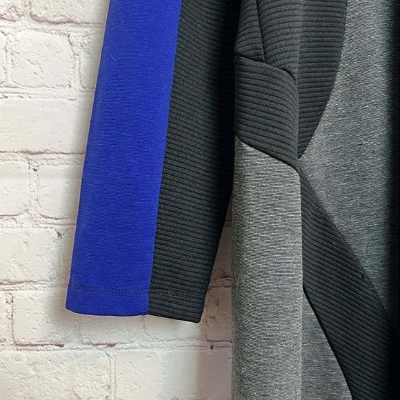 View by Walter Baker Long Sleeve Color Block Knit Dress - Picture 5 of 13